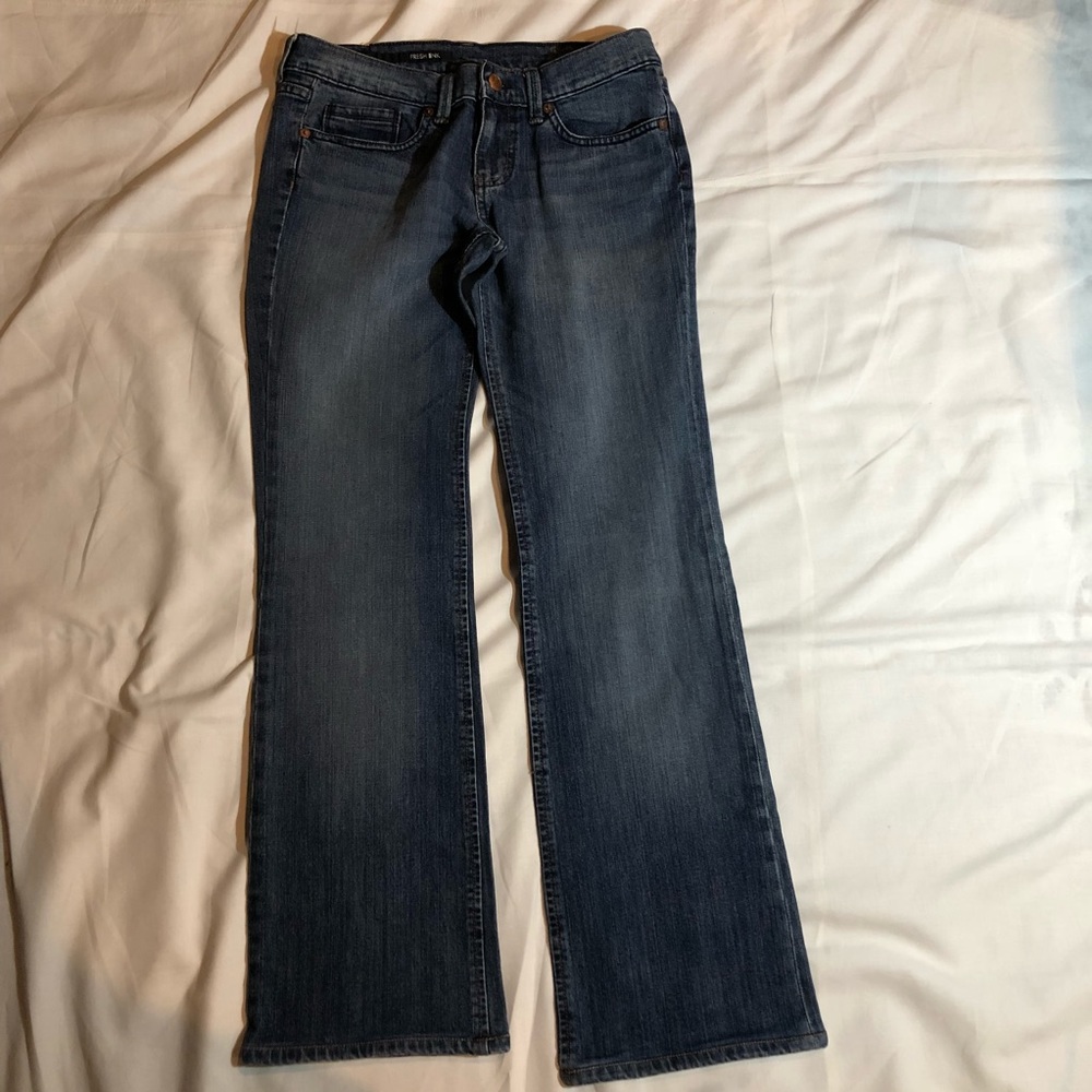Fresh Ink Bootcut Jeans. Size 26
